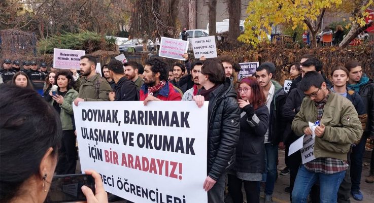 Deneyim: Gençliğin Örgütlülüğüne Karşı Ailenin Ve Devletin Baskıları